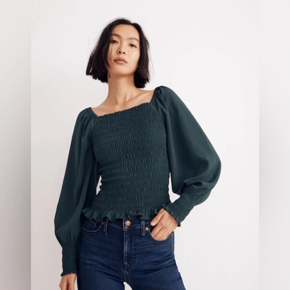 Madewell Lucie Bubble Sleeve Smocked Top in Dark Green